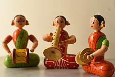 Etikoppaka | Wooden Toy ~ Lady Band ( Set of Three )
