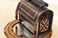 Be Nomadic | Kutchi Embroidery With Leather - Sling Handbag / Purse