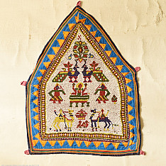 Prachin . प्राचीन  ❂ Gujrat Bead Work - Old & Antique Wall Hanging With Geometric Fabric Border