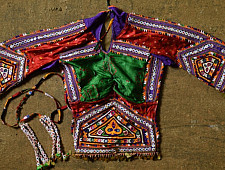 Treasure Trove | Kutchi Embroidered - Rabari Blouse - M