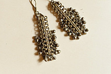 Kanupriya | Tribal / Vintage Jewelry - Long Earring with Goongru