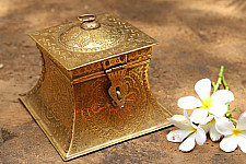 Ahar ✽ Brass ~ Square Dabro ( 6.5" x 6.5 x 5.5" Storage Box ) -  4