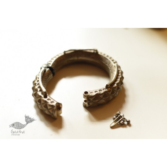 shop Handmade Vintage Jewelry - Bajubandh