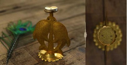 Ahar ✽ Brass ~ Fish Candle Stand (4.5" x 6" x 3") ✽ 29