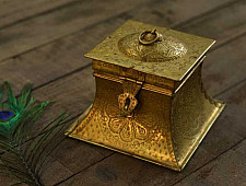 Ahar ✽ Brass ~ Square Dabro ( 6.5" x 6.5 x 5.5" Storage Box ) -  4