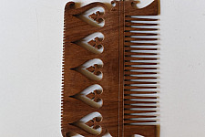 A Garden To Keep | Sheesham Wooden Comb ~ Leaf Design