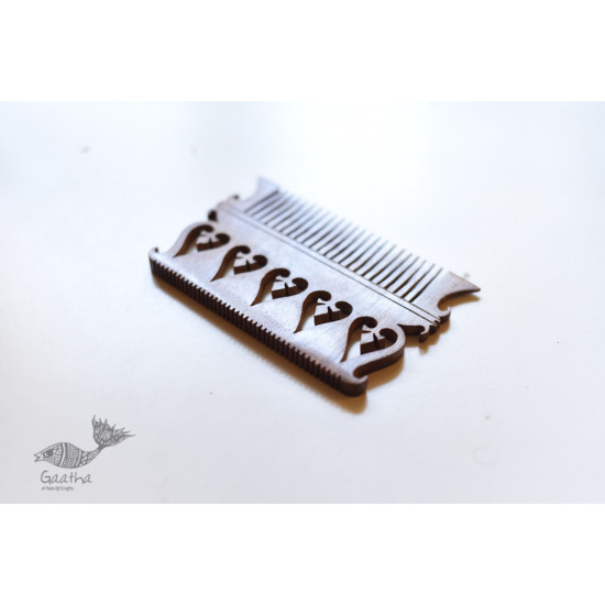 shop Wooden comb ~ 