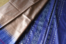 Kamakshi | Pure Tussar Silk Saree - Silver Brown With Blue Border