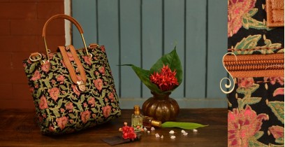Blooming Dales ~ Block print ~ Purses & Handbags ~ { 5 }