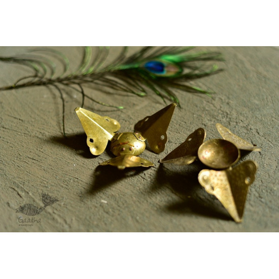 brass candle stand / diya - parrot shape