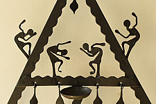 Ahou | Wrought Iron ~ Musical Dance Lamp Holder