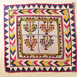 Prachin . प्राचीन  ❂ Gujrat Bead Work - Old & Antique Wall Hanging - Flower Pot Motif