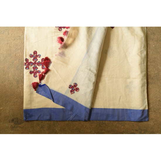 Shop Applique Cotton Saree With Blue Border