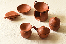 Maati Ka Kaam | Terracotta - Miniature Kitchen Set ( Set of 11 Pieces )