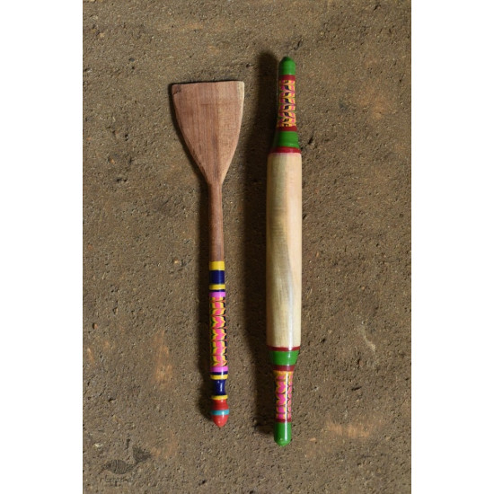 shop handmade Wooden Kutch Lacquer Ladle (Rolling Pill + Turner) 