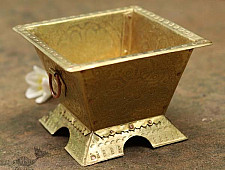 Ahar ✽ Brass ~ Havankund ( 5" x 5" x 3.2" Small )