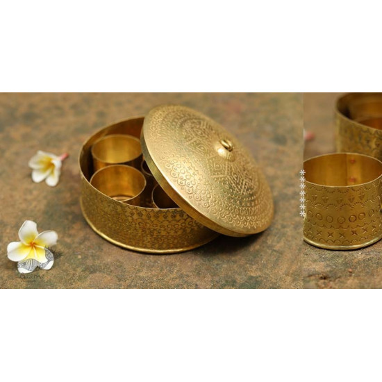 Ahar ✽ Brass ~ Spice Jar - Six jars inside  ( 6 x 6 x 3 Small Masaldaan )