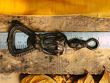 Antique Finish Brass . Bottle Opener - 5.5" x 1.9" x 0.8" ❋ A