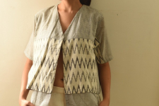 Ikat Handloom Checks Shrug - Grey