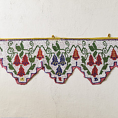 Prachin . प्राचीन || Antique Bead Hanging Toran - Flower Motif