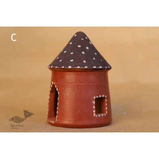 Maati Ka Kaam ● Clay Bird House ● 19