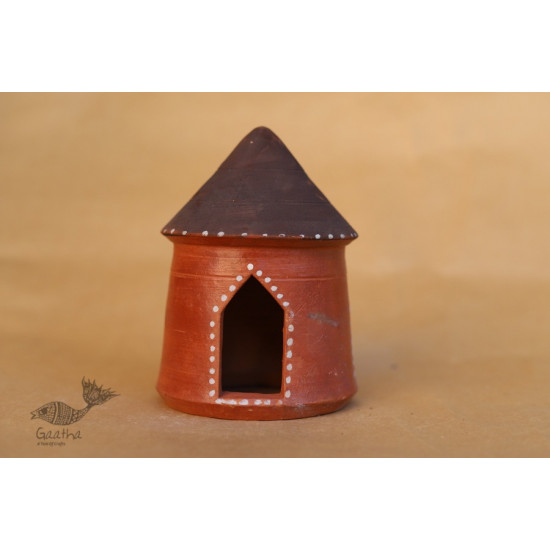 Maati Ka Kaam ● Clay Bird House ● 19