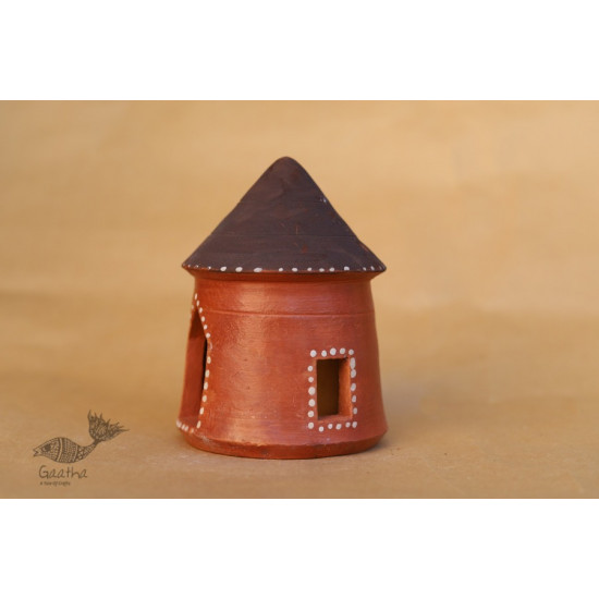 Maati Ka Kaam ● Clay Bird House ● 19