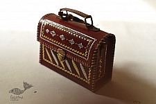 Be Nomadic ~ Kutchi Leather Sling Handbag