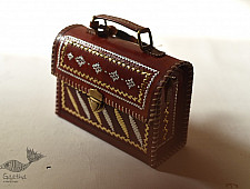 Be Nomadic ~ Kutchi Leather Sling Handbag