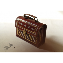 Be Nomadic ~ Kutchi Leather Sling Handbag