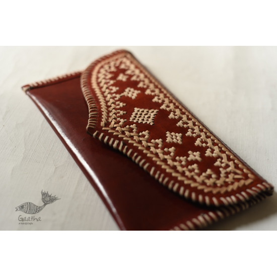 shop Kutchi Leather Embroidered Purse / Wallet