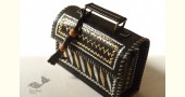 shop Kutchi Leather Sling black Handbag