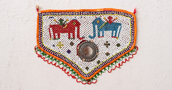 online Handmade Old & Antique Bead Work ~ Mahavat Motif | Gaatha