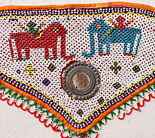 Prachin . प्राचीन ❦ Handmade Old & Antique Bead Work  ~ Mahavat Motif