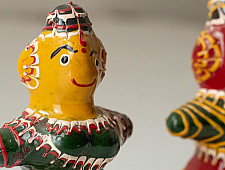 Jau Kandhei - Lacquer Doll (Set of Two) - C