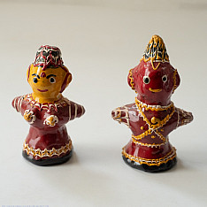 Jau Kandhei - Lacquer Red Doll (Set of Two)