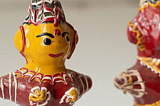 Jau Kandhei - Lacquer Red Doll (Set of Two)