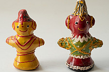 Jau Kandhei - Lacquer Doll (Set of Two) - K