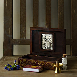 Divine Harmony Gift Kit | Puja Travel Kit ( Radha Krishna )