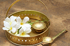 Ahar ✽ Brass ~ Flower Pooja Basket with Diya ( Set of Three ) - 1 ( Round Basket - 6.5" x 6.5" )