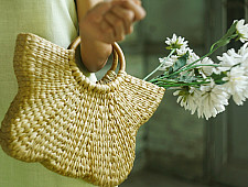 Roots & Reeds | Handcrafted Water Reed ~ Handbag - The Poppy