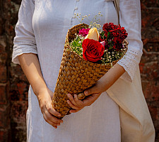 Roots & Reeds | Handcrafted Water Hyacinth ~ Bouquet wrap
