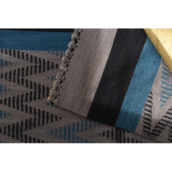 hand woven woolen durri zig zag