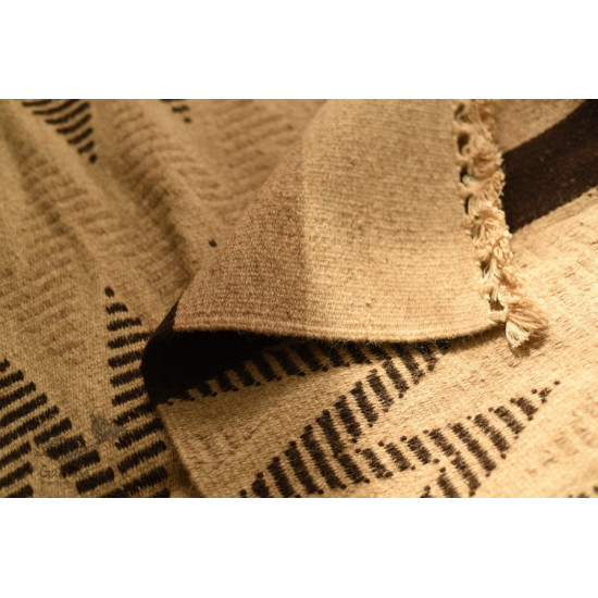 hand woven woolen durri~ Black Zig Zag