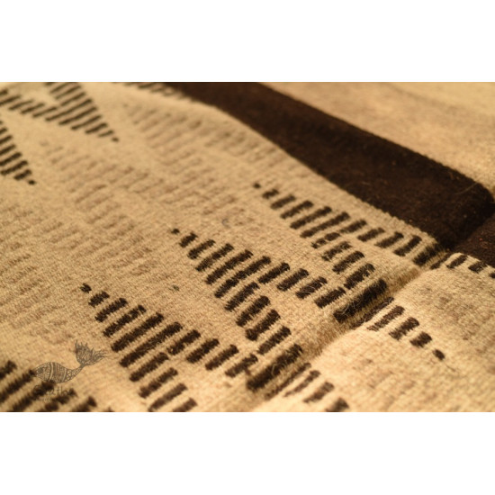 hand woven woolen durri~ Black Zig Zag