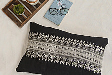 Home And Living | Zomi Handwoven Cotton Cushion Cover with Tribal motif 