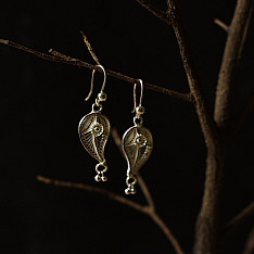 Shashi | Filigree Silver Earring - Paan Shape 