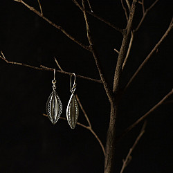 Shashi | Filigree Silver Earrings - Leaf Shape