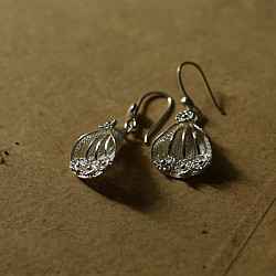Shashi | Filigree Craft ~ Silver Earring