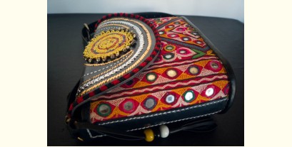 Tunes From the Duens ⌘ Leather Handbag With Kutchi Embroidery ⌘ 16